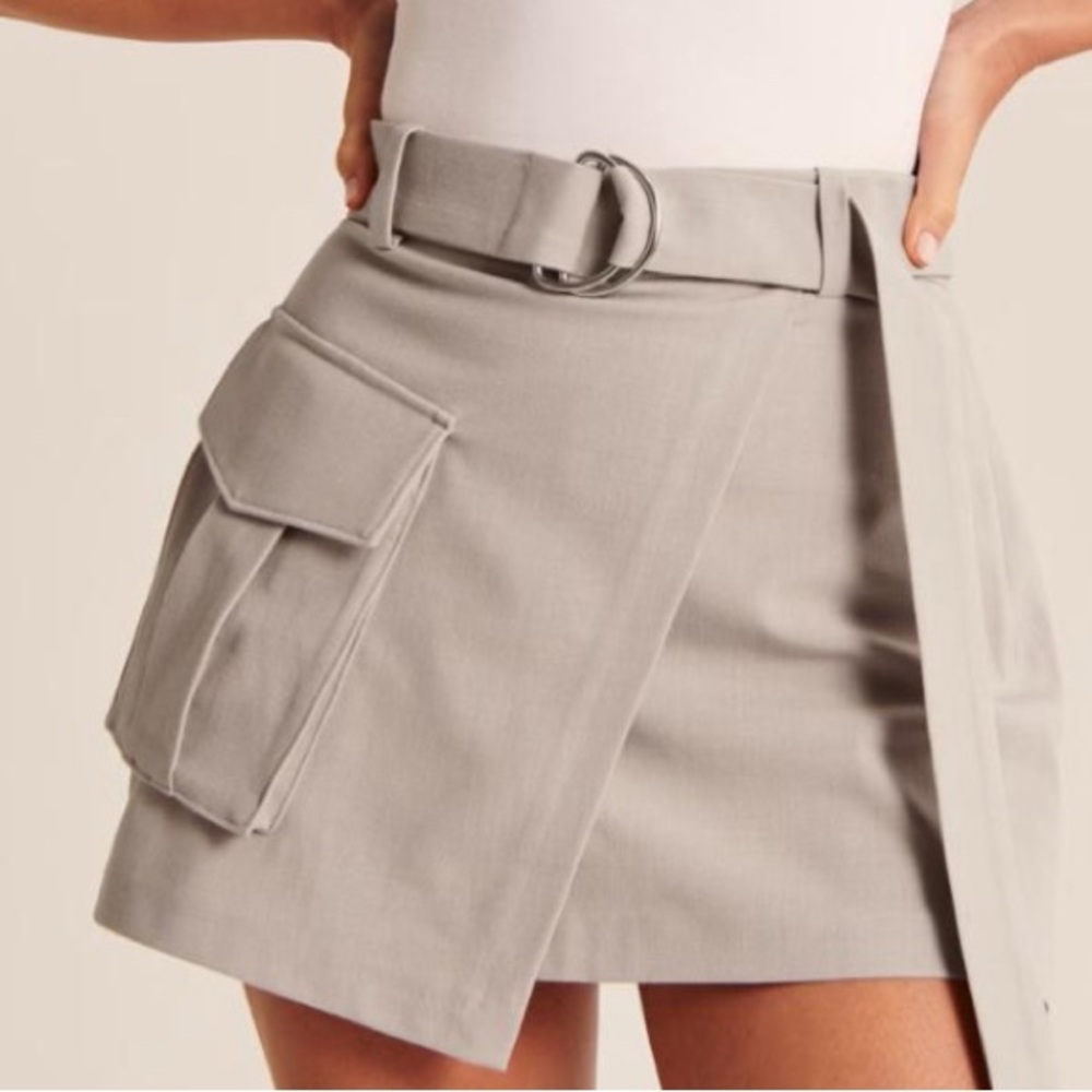 NWT Abercrombie Utility Skort